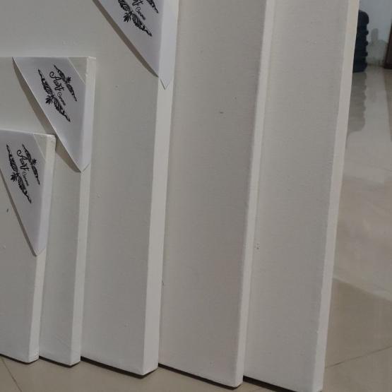 

Kanvas Lukis ukuran 40X60 cm