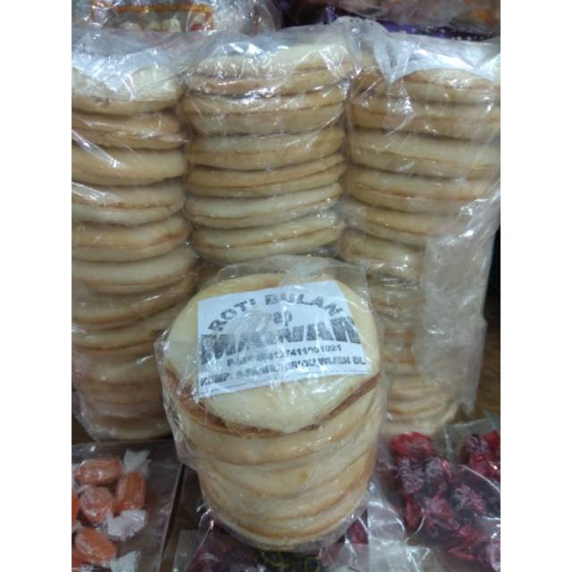 

Kue Bulan/Roti Bulan