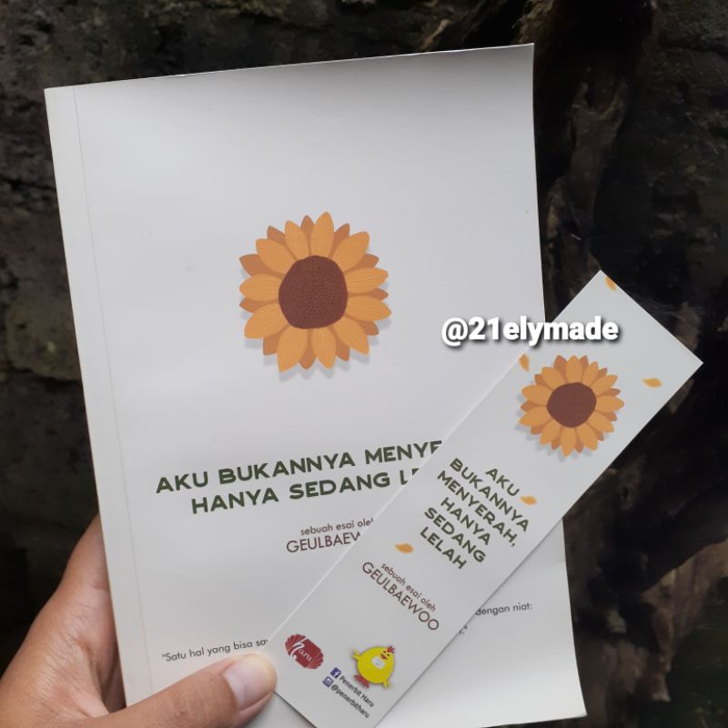 PRELOVED/BEKAS NOVEL LELAH/AKU BUKANNYA MENYERAH HANYA SEDANG LELAH