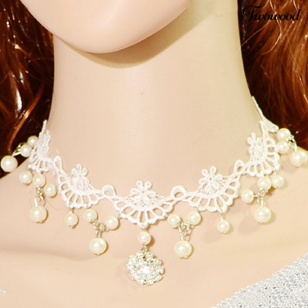 Kalung Choker Bahan Lace Aksen Mutiara Tiruan Model Hollow Gaya Rock