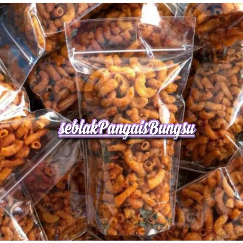 

makaroni kriuk pedas extra daun jeruk isi 100 gram