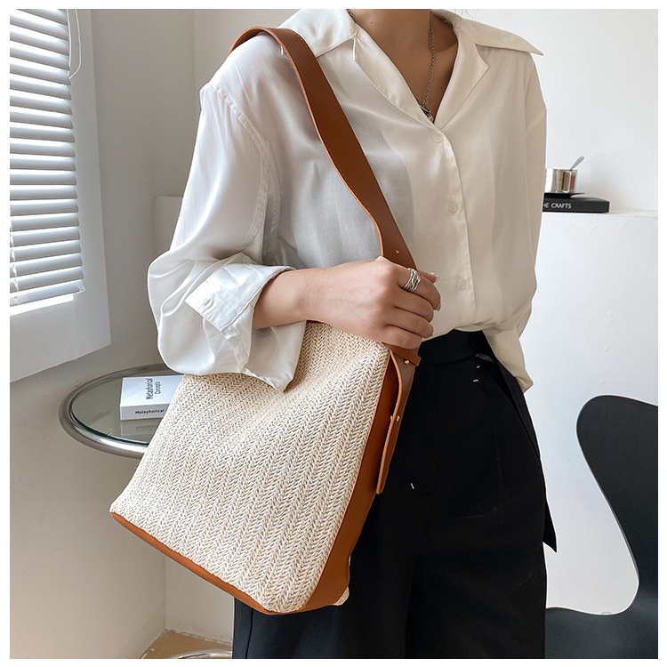 Drozenb Tas Tote Wanita Bahan Anyam Jerami Motif Polos/Totebag Fashion Korea Anyam Kulit Impor/Tas Tote Bahan Anyam Jerami Model Korea Fashion/Tas Pantai Wanita Bahan Anyaman Model Korea