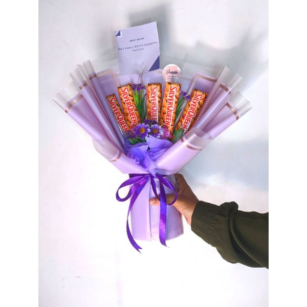 

Buket Coklat Silverqueen purple murah