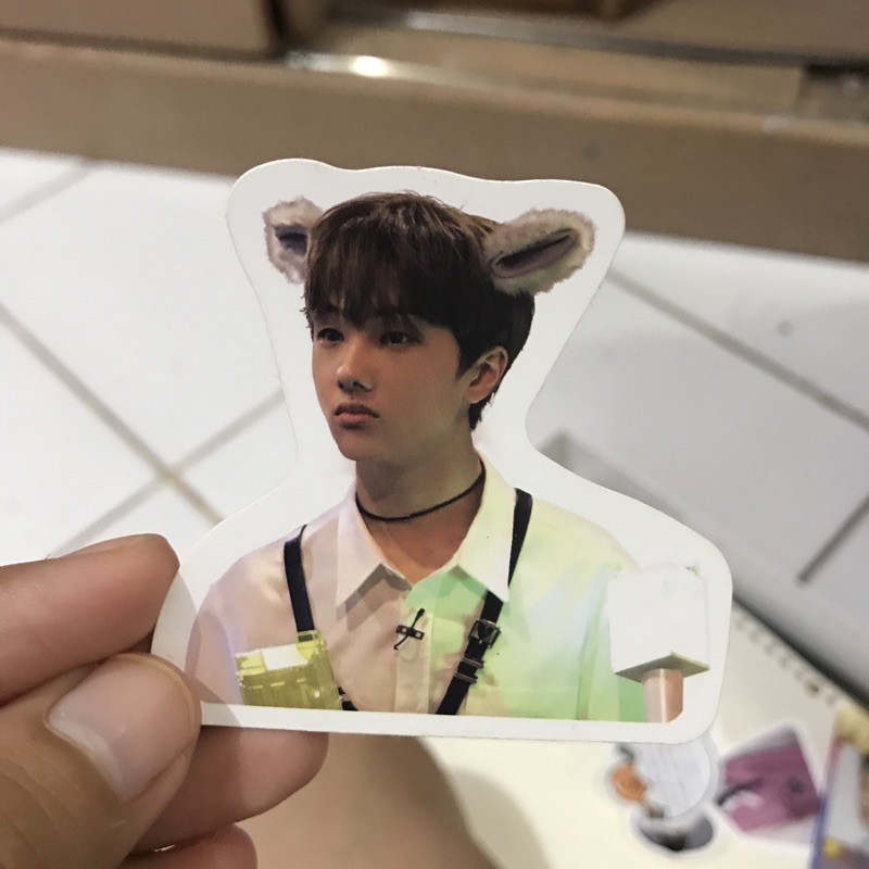Jisung PUFF Official Cutting Sticker