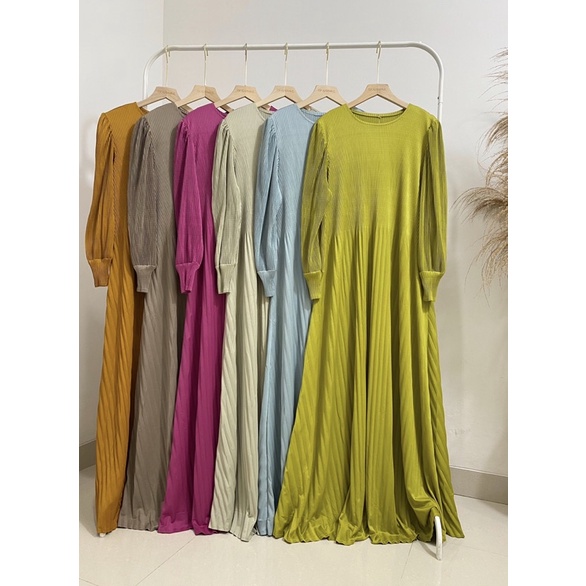 Humaira pleats dress / longdress plisket / pleats longdress