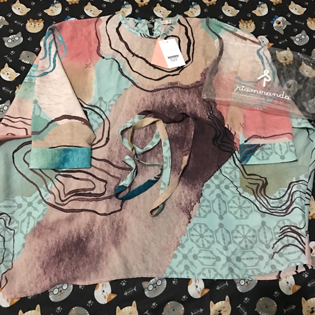 Ria Miranda earth top salem