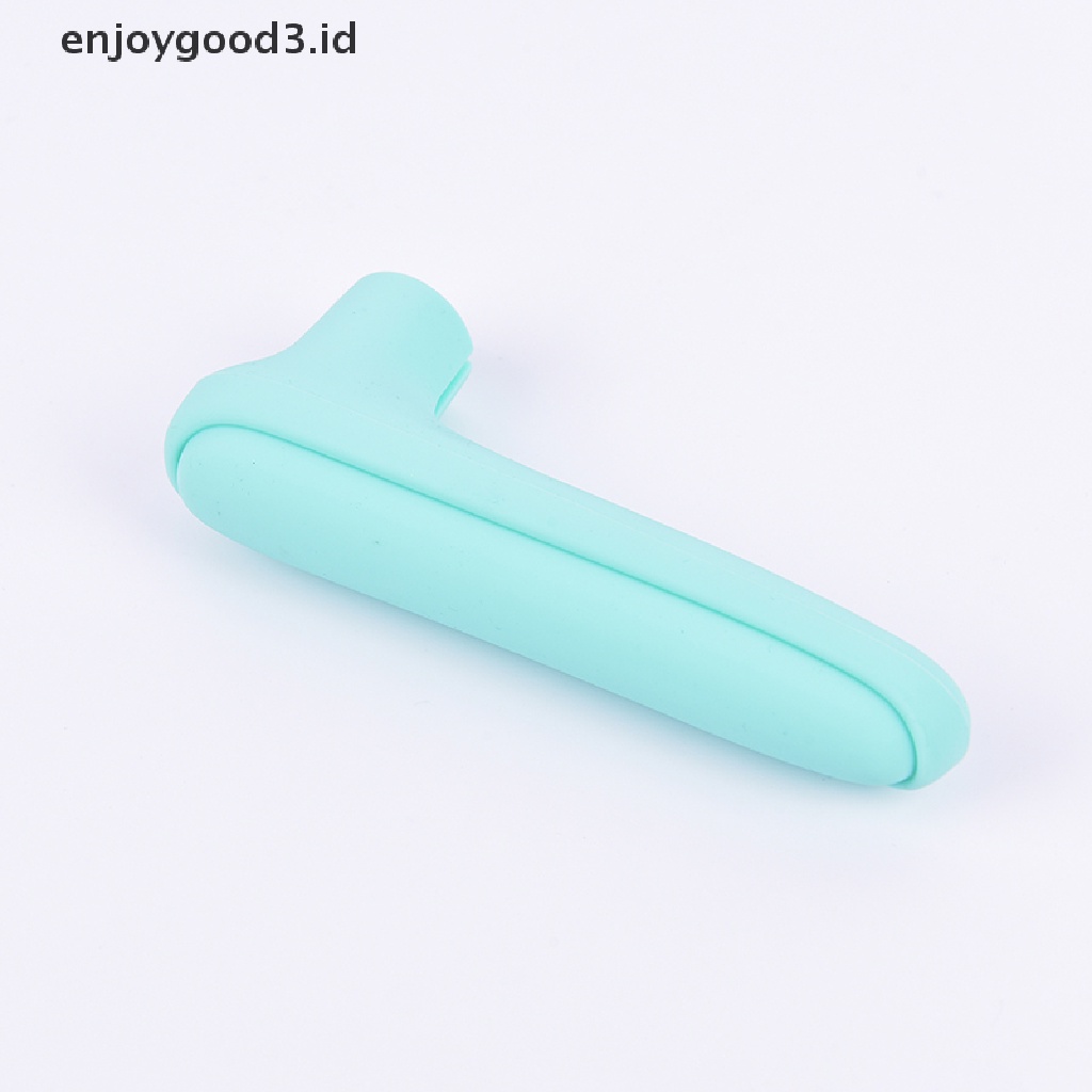 【Rready Stock】 Home Door Handle Knob Silicone doorknob Safety Cover Guard Child Protection （ID）