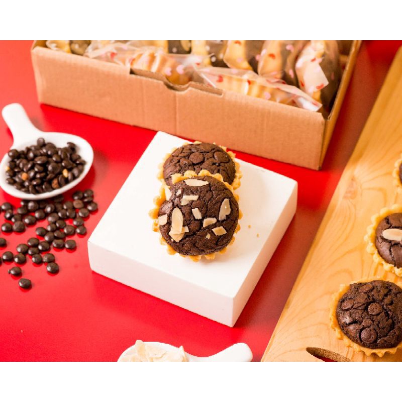 

MINI PIE BROWNIES RESEP MERTUA HAMPERS LEBARAN (Harap Baca Deskripsi)