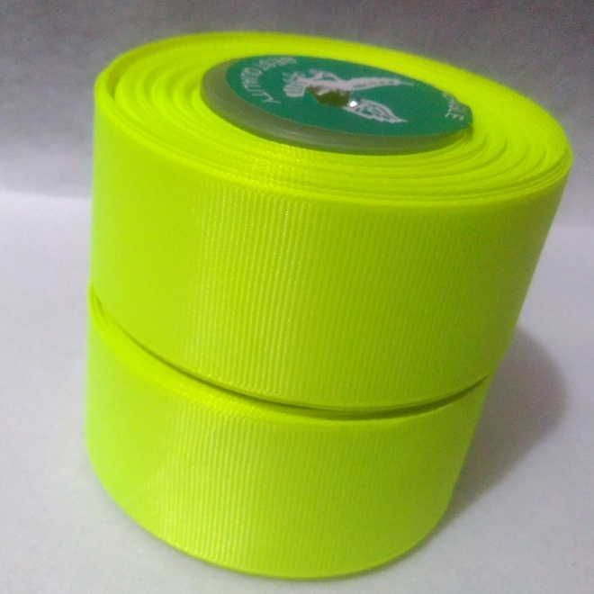 

Pita Grossgrain Hijau Stabilo Ukuran 1.5 inch/ 4cm Per Roll