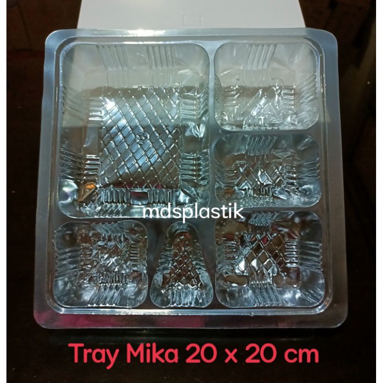 ISI 100 PCS  TRAY PLASTIK MIKA 20 x 20 SEKAT 6 NASI BOX / TRAY MIKA 18 x 18