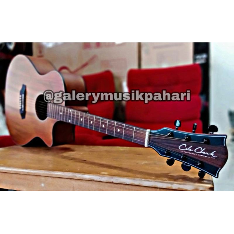 Gitar Akustik Cole Clark