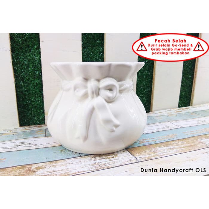 Vas / Pot Bunga Keramik Pita Kecil