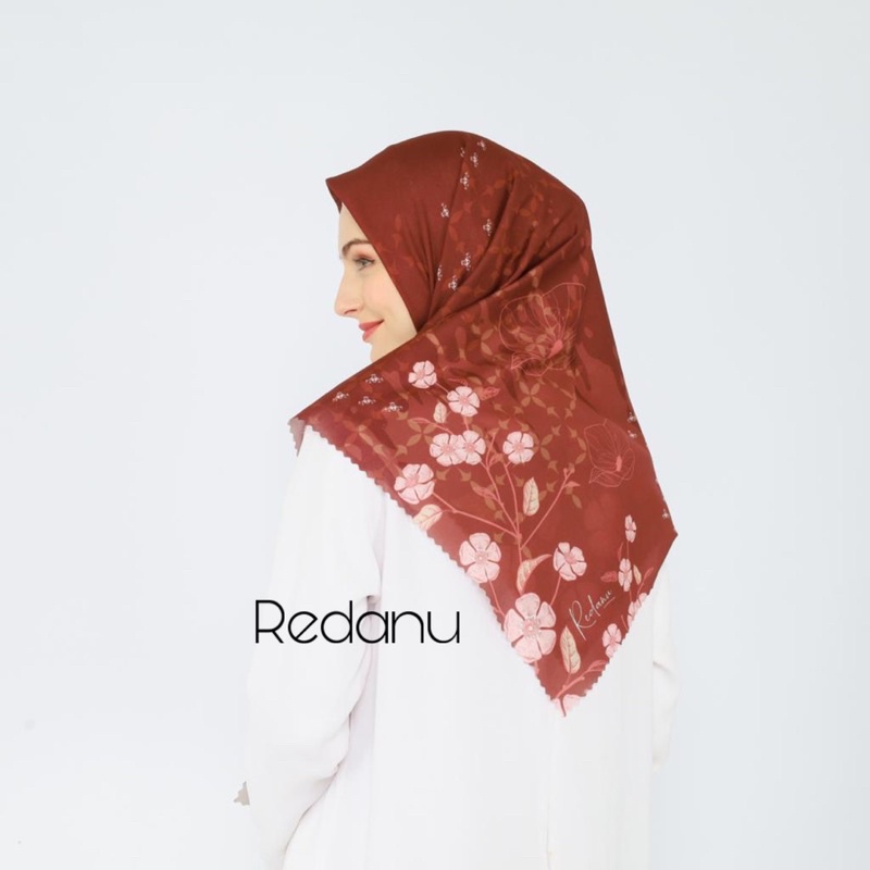 Hijab Segi Empat Voal Premium motif Khadijah by Redanu