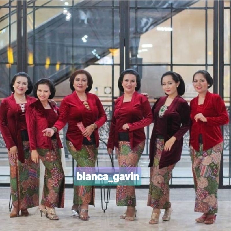 Jual Kebaya Bludru Kutubaru Pagar Ayu Warna Lengkap Shopee Indonesia