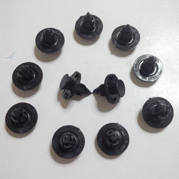 Clip Klip Kancing Bemper Bumper Cengkeh Avanza Xenia Luxio Gran Max Livina March Datsun Baleno ASLI