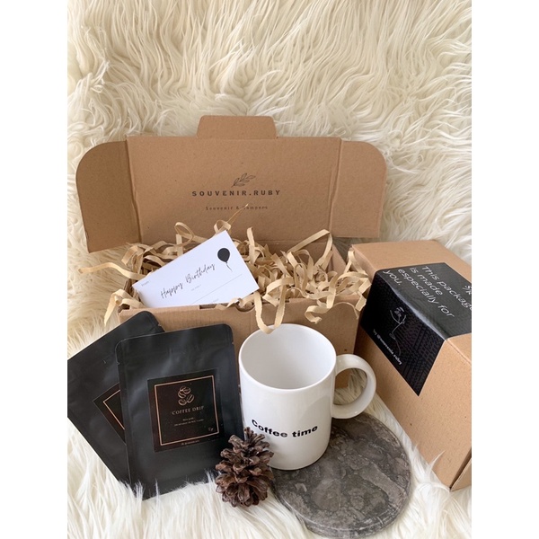 

HAMPERS IDUL ADHA| HAMPERS LEBARAN | HAMPERS RAMADHAN | HAMPERS HARI RAYA 2022 | PARCEL LEBARAN | HAMPERS WISUDA | HAMPERS ULANGTAHUN
