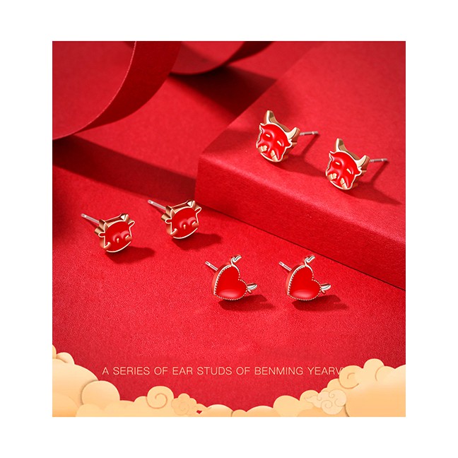 LRC Anting Tusuk Fashion Red Zodiac Calf Love Heart P85842