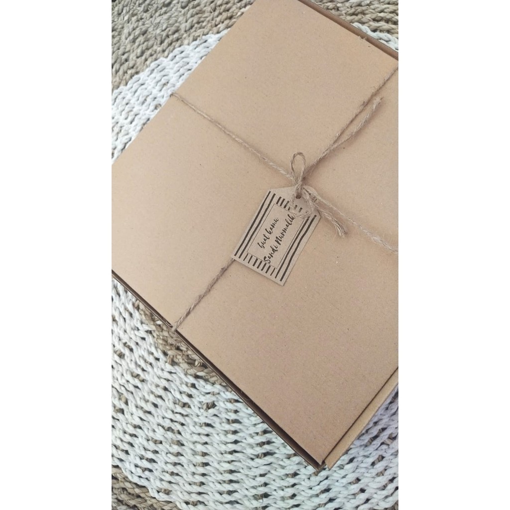 PAKET GIFT AESTHETIC CUSTOM FREE GIFT CARD