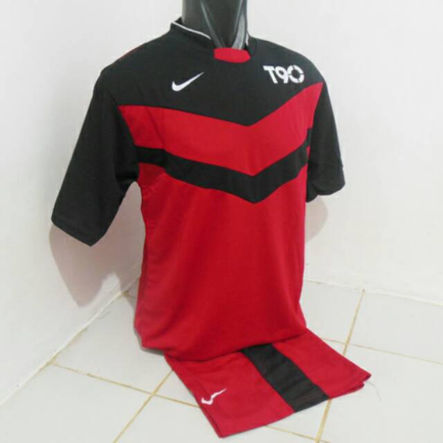 nike total 90 jersey