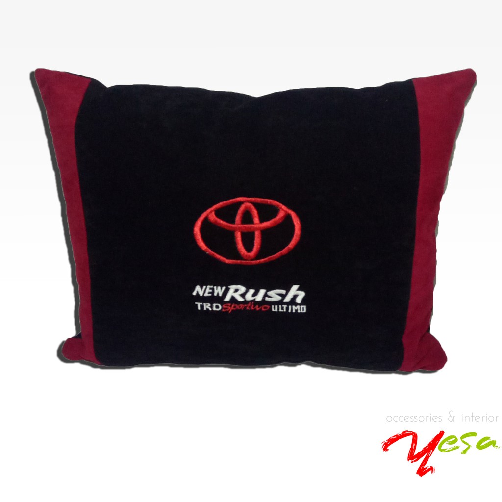 Toyota Rush Ultimo Bantal Aksesoris mobil