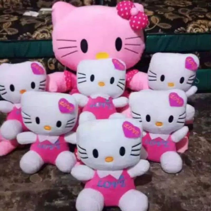 BONEKA HELLO KITTY BERANAK BESAR