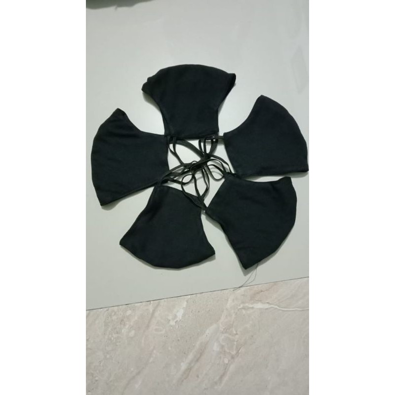 masker kain warna hitam