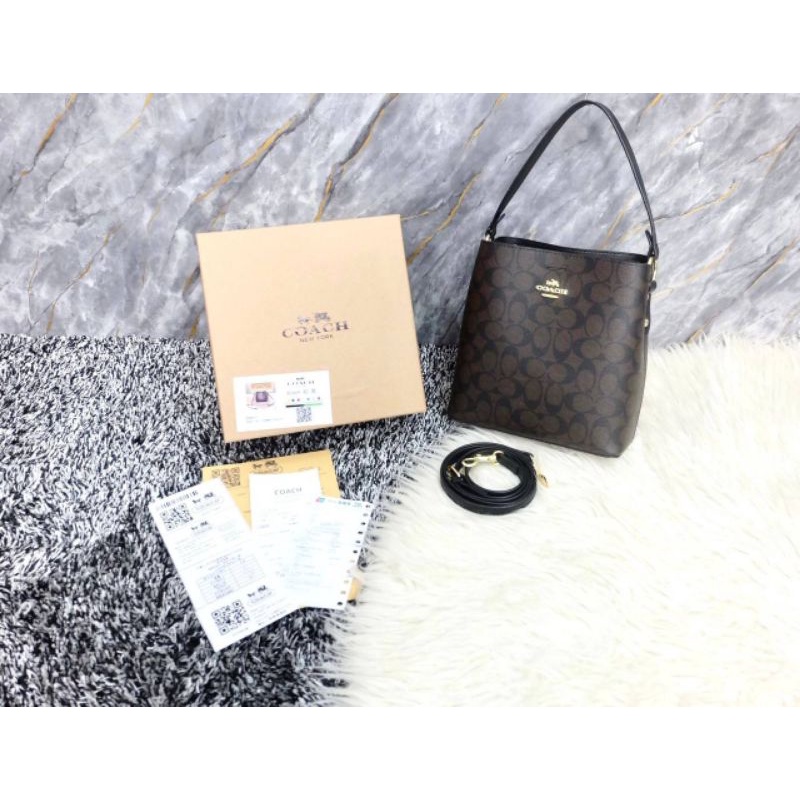 COACH SIGNATURE SMALL TOWN BUCKET BAG (80669)