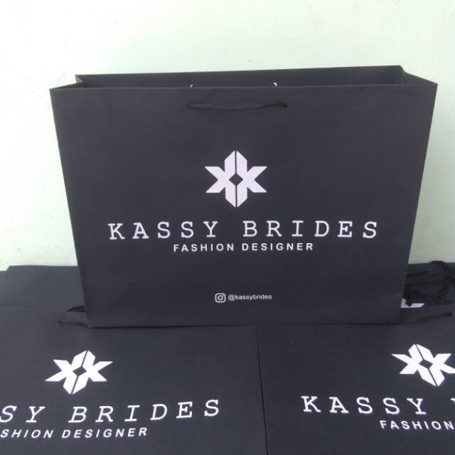 

Paperbag brides wedding pernikahan murah ukuran P40xL12xT30