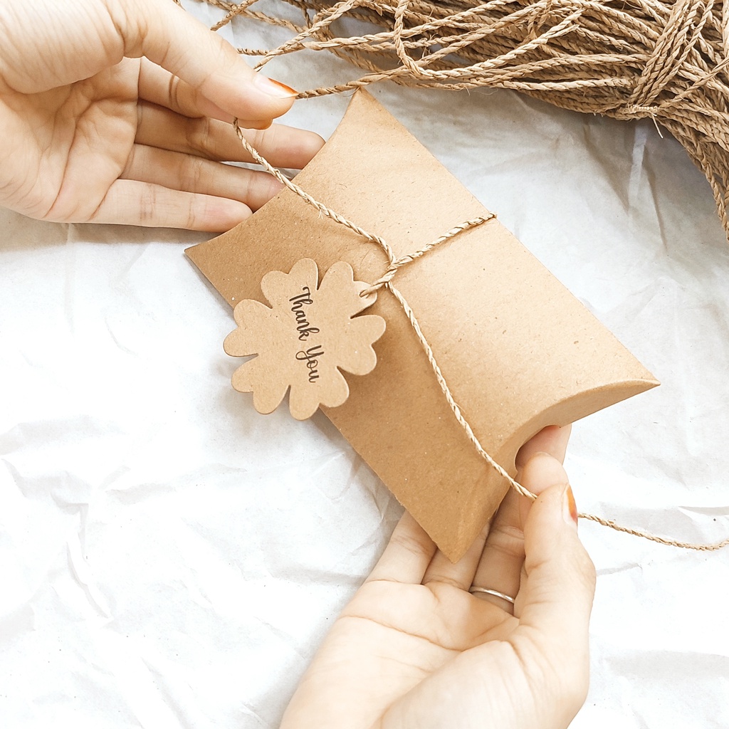 

Rustic Pillow Box Kraft - Ukuran 13x8,5x3 cm, Bonus Hangtag dan Tali Agel