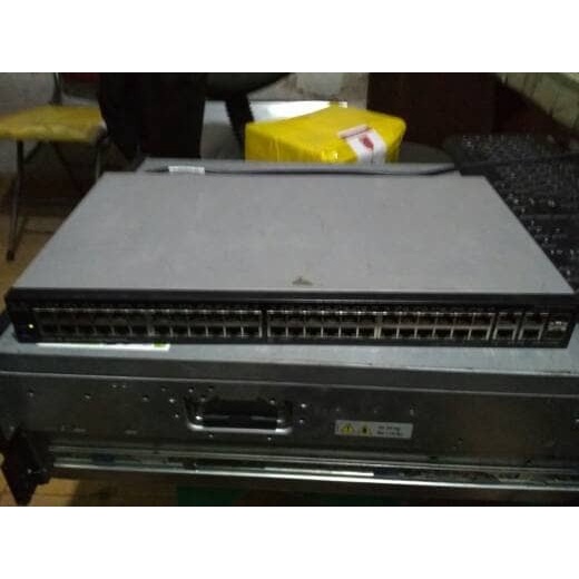 Cisco SF300-48P 48-Port 10 100 PoE