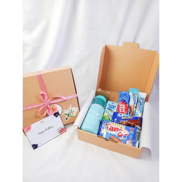 

HAMPERS TEMA BIRU / HAMPERS ULANGTAHUN / HAMPERS ANNIVERSARY / GIFT BOX WEDDING / HAMPERS WISUDA