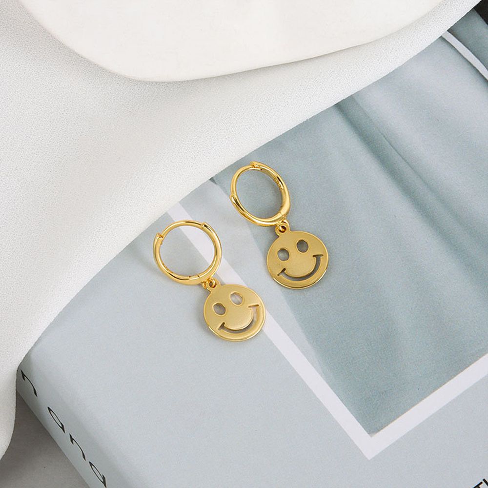 Anting Hoop Geometris Hias Liontin Smiley Face Bahan Logam Warna-Warni Untuk Wanita