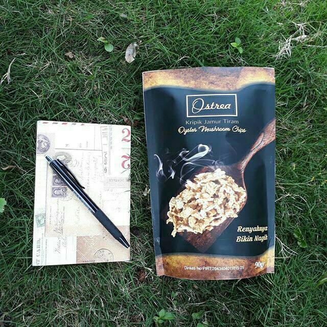 

Ostrea Keripik Jamur Tiram Gluten Free Vegan No MSG Tampa Pengawet Alami Healthy Food Diet Keto
