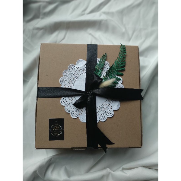 

Hampers Peralatan Sholat Pria