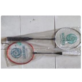 RAKET BADMINTON