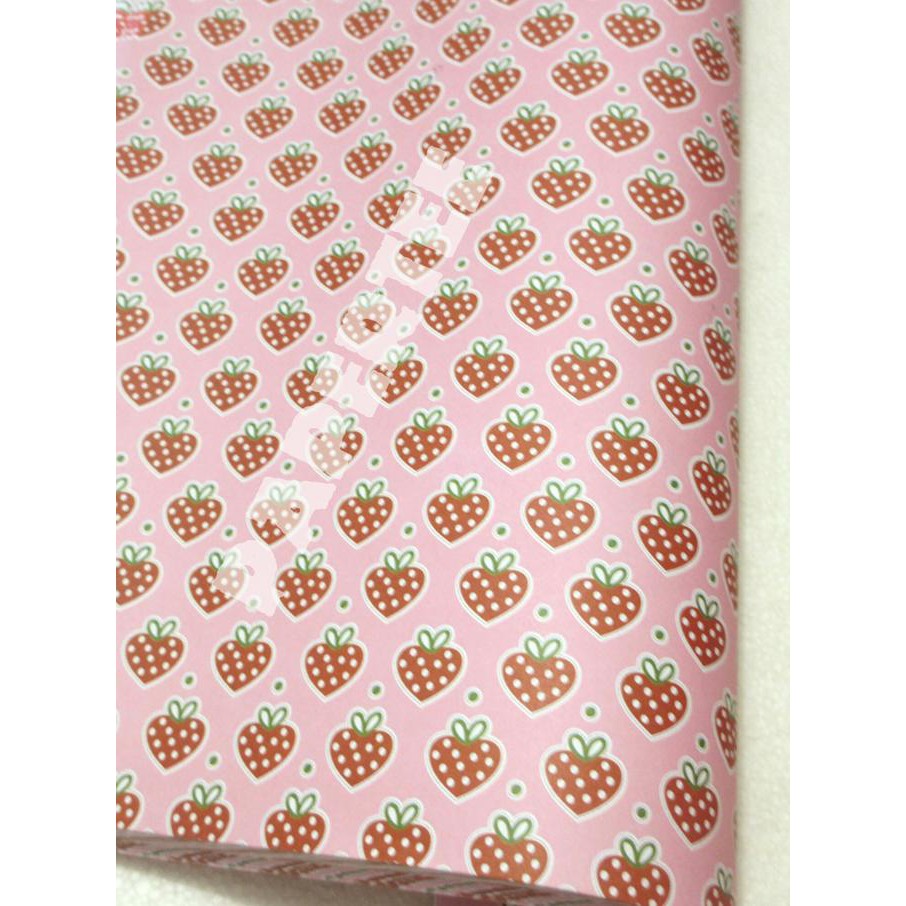 

Kertas Kado Strawberry / Kertas Kado Pink