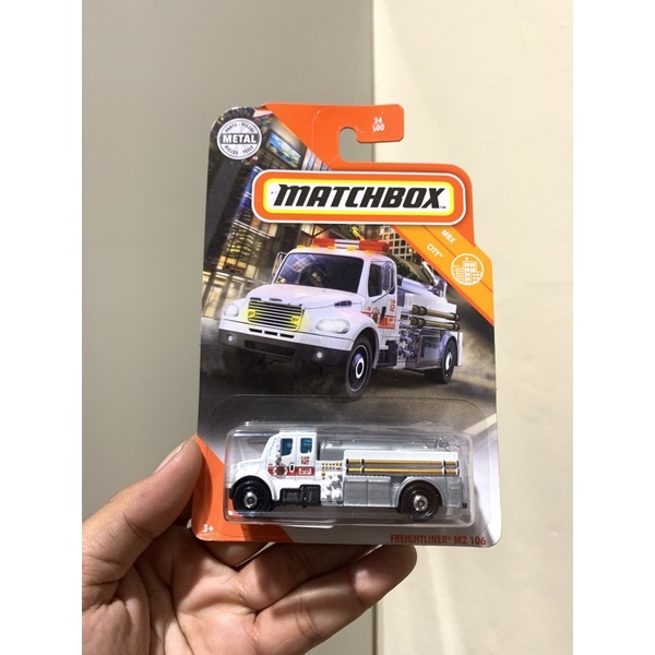 Matchbox Freightliner M2 106