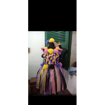 baju fashion show anak SD dari bahan bekas daur ulang