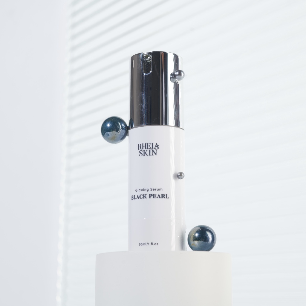 Glowing Serum with Black Pearl Skincare BPOM