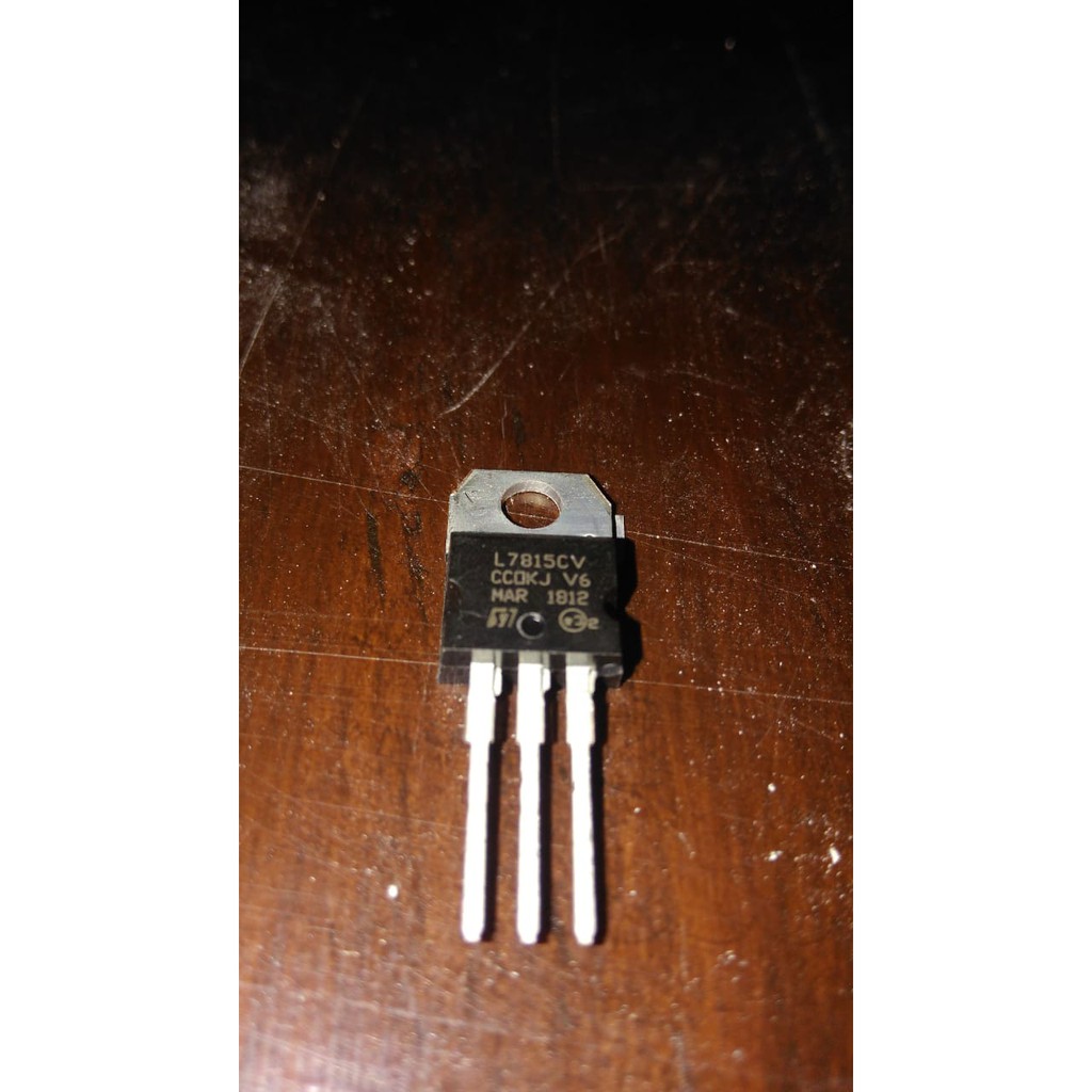 IC 7815 L7815 L7815CV