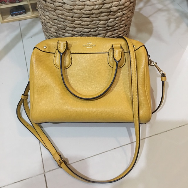 Tas Coach Crossgrain Leather Mini Bennet Colour Yellow (Mustard)