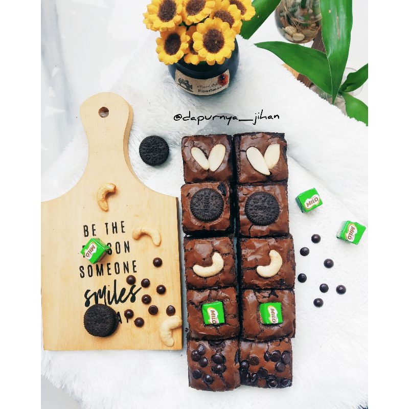 

Brownies fudgy isi 10