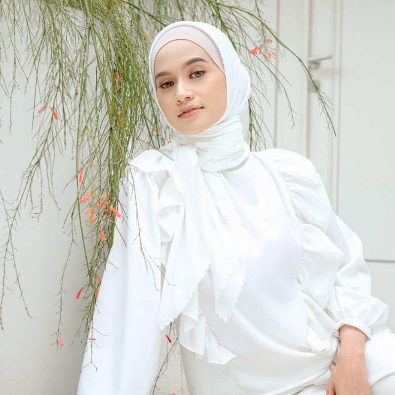 Hijab Paris Premium | Hijab Segi Empat Basic Jahit Tepi | Segi Empat Paris Premium