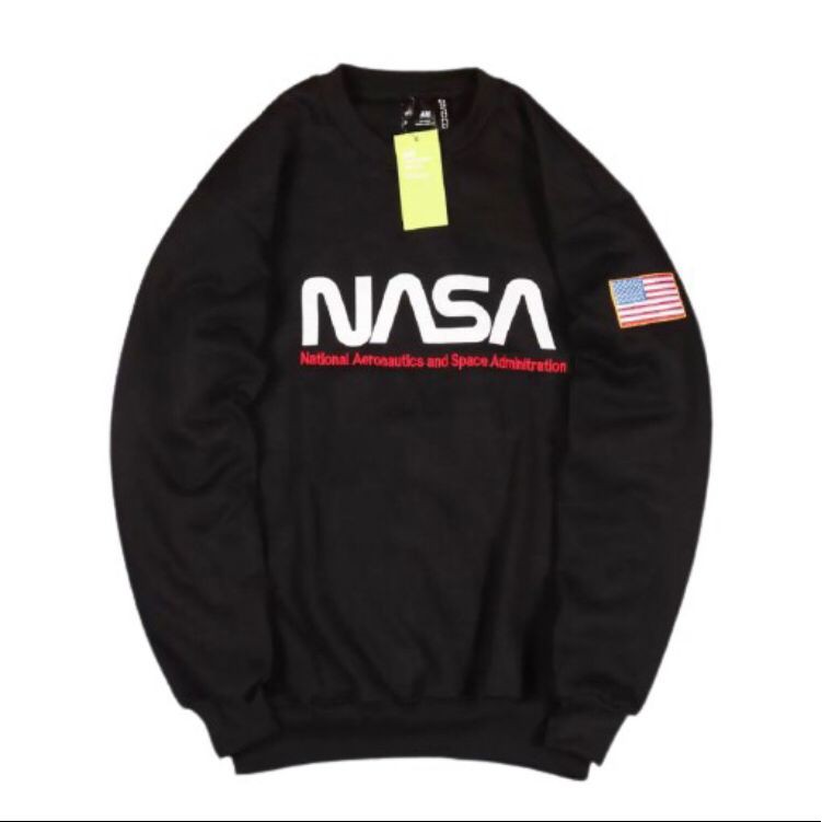 Jaket Sweater Crewneck NASA SIMPLE Pria Wanita Original – H&M Original