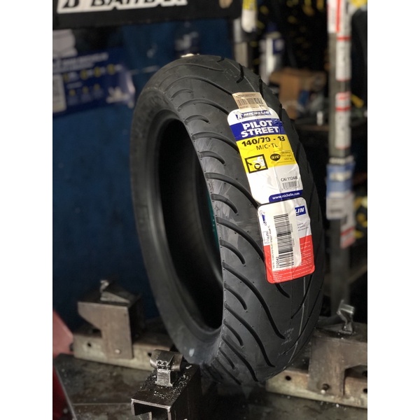 Ban Nmax Michelin pilot street 140/70-13