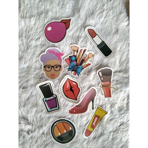 

Stiker Waterproof Koper Laptop VSCO Girl Makeup