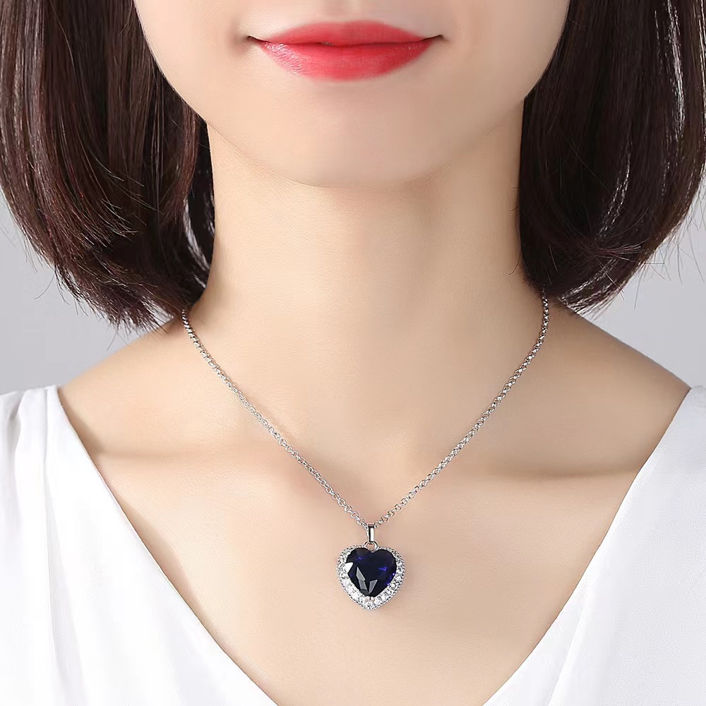 Kalung Love Liontin Kristal Untuk Wanita Elegan Korean Aksesoris Fashion