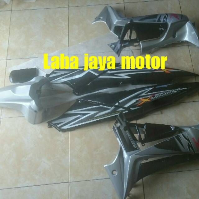 body samping dan sayap Supra x 125