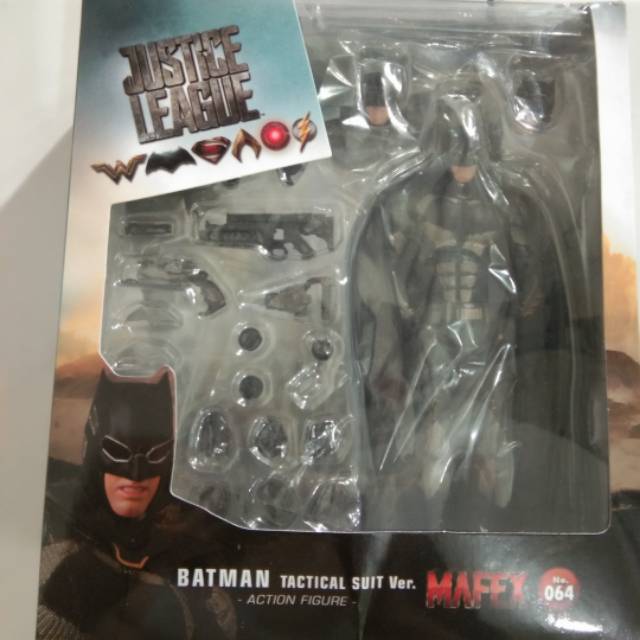 Mafex batman juctice league tactical suit ver