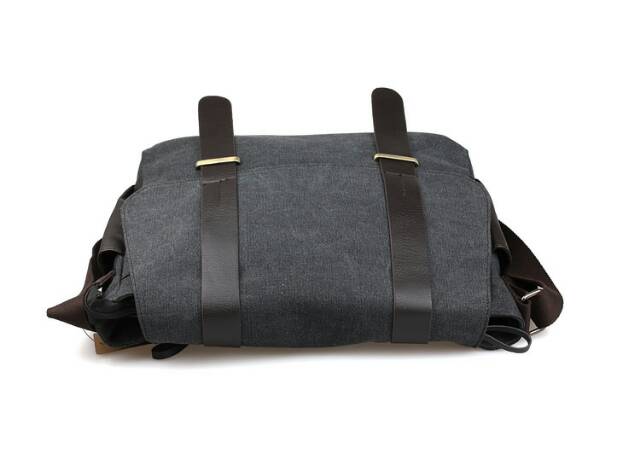 Tas Selempang Pria Canvas Messenger Bag